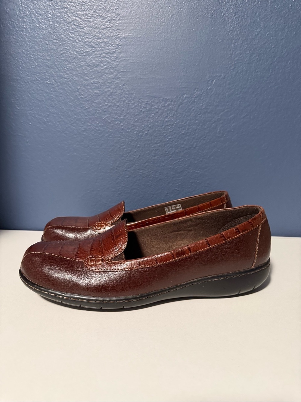 Clarks Bayou Brown Leather Croc Embossed  Comfort Loafers Flat Size 10 Wide